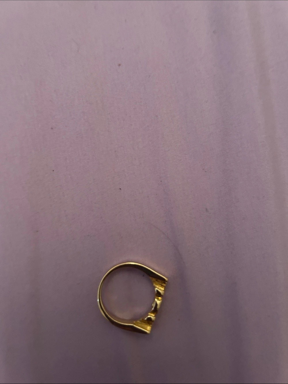 MOM Gold Ring Like New